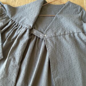 ANNA – Robe cache coeur manches courtes