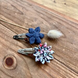 MINILOU – Barrette Fleur en Tissu